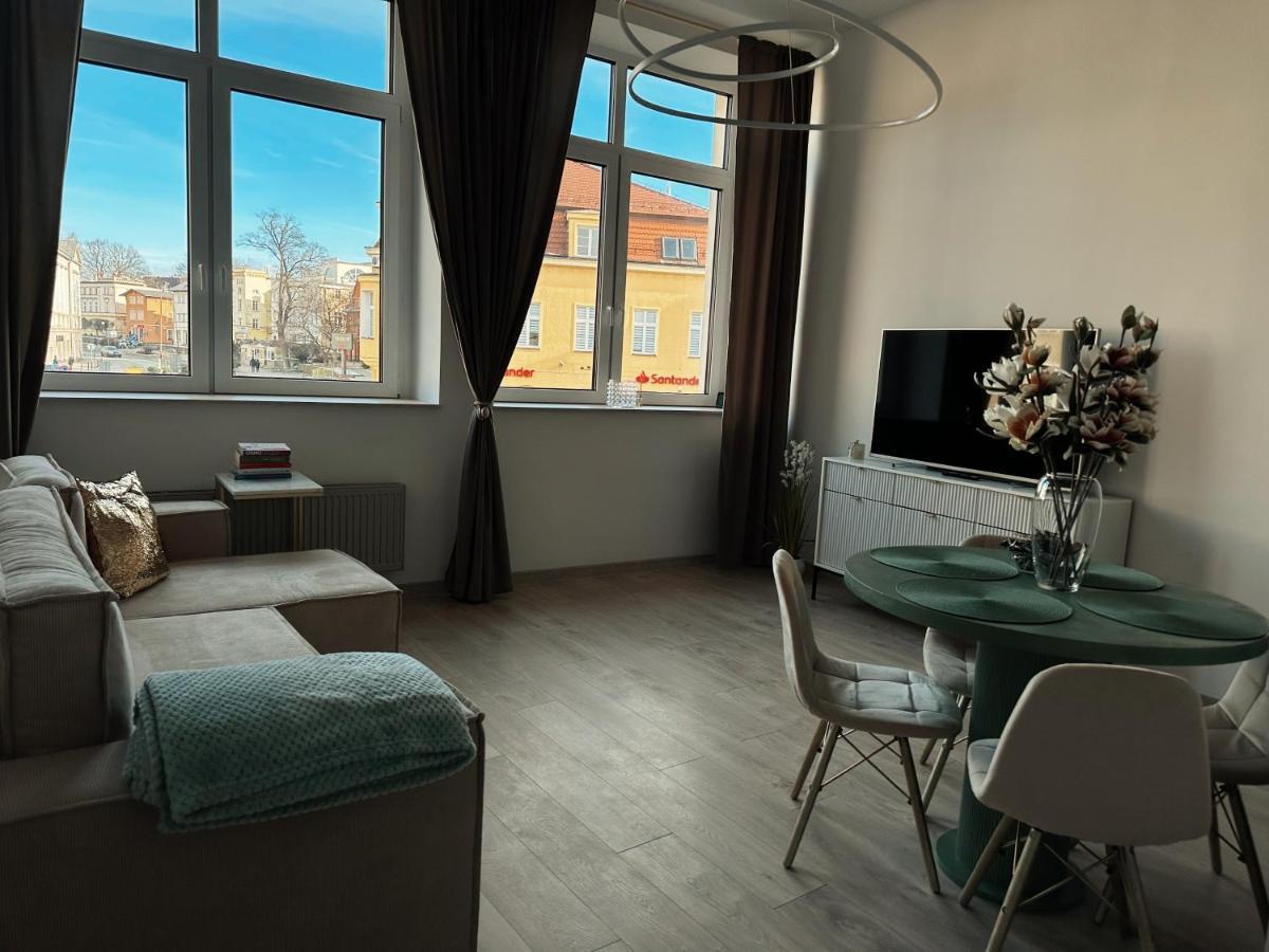 Loft Przy Placu Niepodleglosci Apartment Jelenia Gora Exterior photo