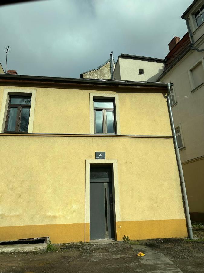 Loft Przy Placu Niepodleglosci Apartment Jelenia Gora Exterior photo