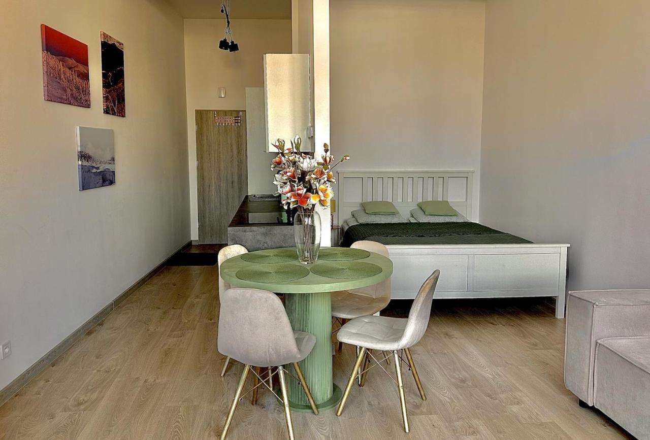 Loft Przy Placu Niepodleglosci Apartment Jelenia Gora Exterior photo